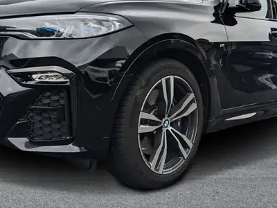 BMW X7 xDrive 30d — SUV 7 places premium, garantie constructeur incluse — Innenraum