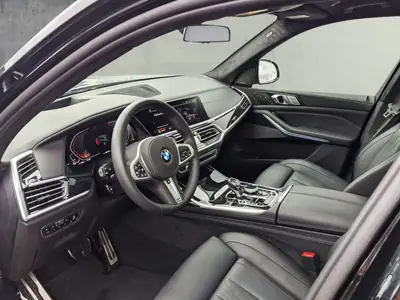 BMW X7 xDrive 30d — SUV 7 places premium, garantie constructeur incluse — Armaturenbrett