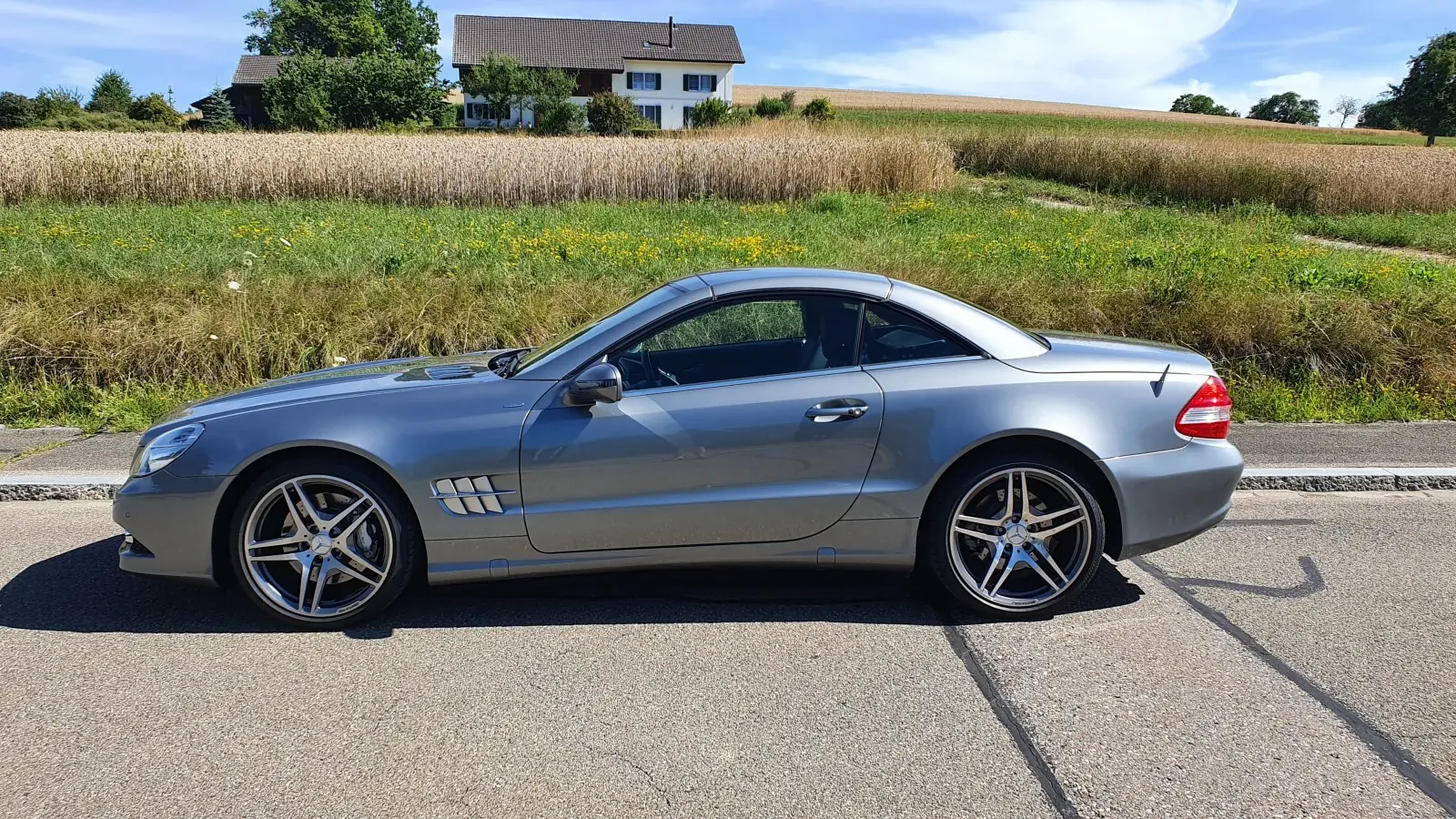 Mercedes-Benz SL 350 — Cabriolet prestige Grand Edition, 51'500 km seulement — vue extérieure