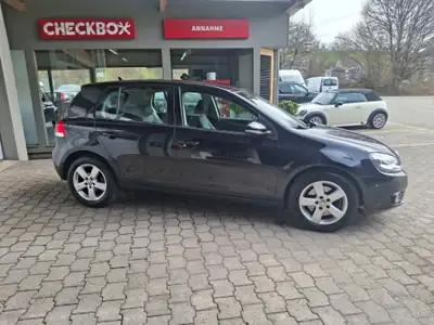VW Golf 1.4 TSI Highline — Berline dynamique, 171'000 km, moteur turbo fiable — interior