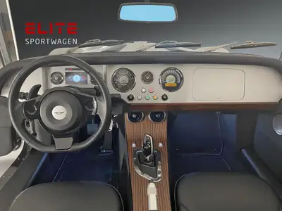 Morgan Plus Six 3.0 Bespoke Automatik — Cabriolet anglais prestige, 339 ch et seulement 14'000 km — Miniature 15