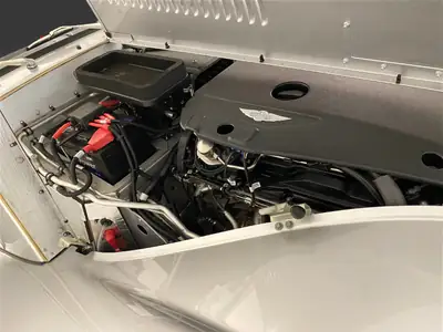 Morgan Plus Six 3.0 Bespoke Automatik — Cabriolet anglais prestige, 339 ch et seulement 14'000 km — Miniature 19