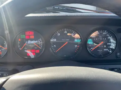 Porsche 911 993 Carrera Cabriolet — Chef-d'œuvre des années 90, kilométrage préservé — Thumbnail 10