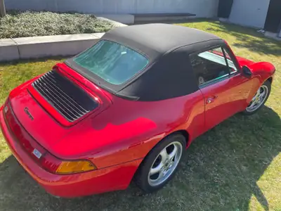 Porsche 911 993 Carrera Cabriolet — Chef-d'œuvre des années 90, kilométrage préservé — Thumbnail 15