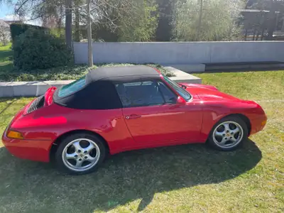 Porsche 911 993 Carrera Cabriolet — Chef-d'œuvre des années 90, kilométrage préservé — Thumbnail 18