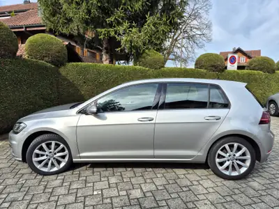 VW Golf 1.5 TSI EVO Highline DSG — Berline polyvalente, entretien à jour — interior