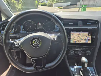 VW Golf 1.5 TSI EVO Highline DSG — Berline polyvalente, entretien à jour — detail