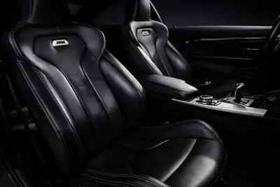 BMW M4 Coupé Black Edition — 431 ch, Toit Carbone, Véhicule de Passionné — Thumbnail 12