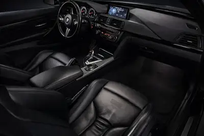 BMW M4 Coupé Black Edition — 431 ch, Toit Carbone, Véhicule de Passionné — Thumbnail 11