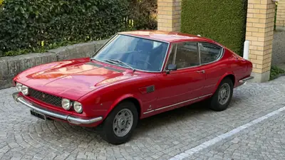 Fiat Dino Coupé 2000 — Légendaire italienne de 1968, 56'000 km seulement — détail