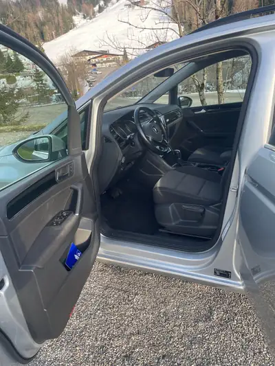 VW Touran 2.0 TDI BlueMotion — Monospace familial, motorisation efficace et fiable — Thumbnail 9