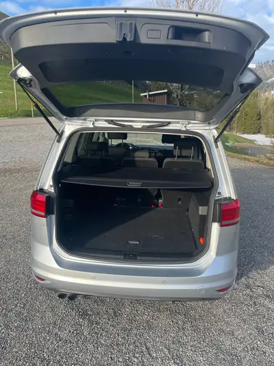 VW Touran 2.0 TDI BlueMotion — Monospace familial, motorisation efficace et fiable — Thumbnail 12