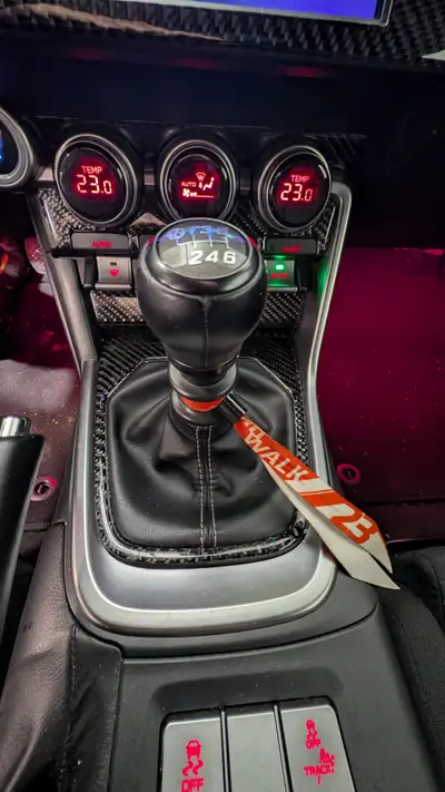 Toyota GR 86 2.4 Sport 2022 — L'ultime sportive manuelle, propulsion pure — Miniature 13