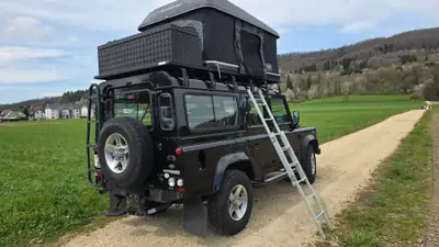 Land Rover Defender 110 SW — 4x4 Expedition Ready avec Équipement Camping Complet — Thumbnail 13