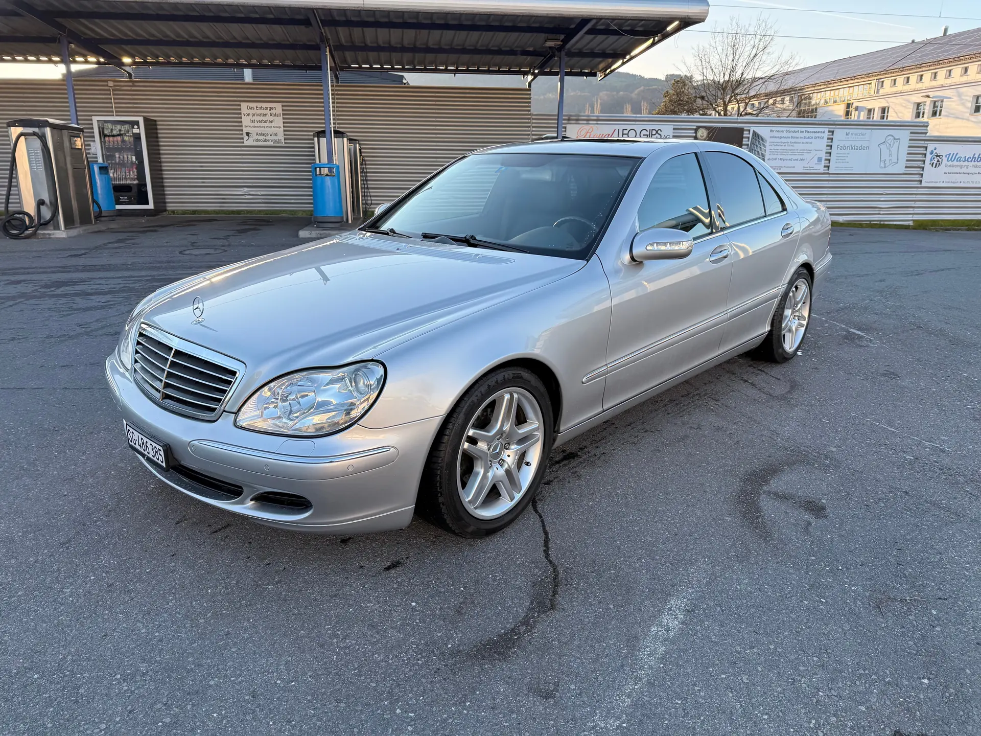Mercedes-Benz S 350 4Matic — Berline de prestige, état collection, entretien Mercedes intégral — vue extérieure