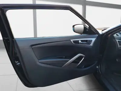 Hyundai Veloster 1.6 GDI — Coupé sportif automatique, entretien impeccable — Thumbnail 8