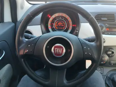 Fiat 500 1.2 Lounge — L'icône urbaine revisitée, entretien impeccable — Miniatura 12