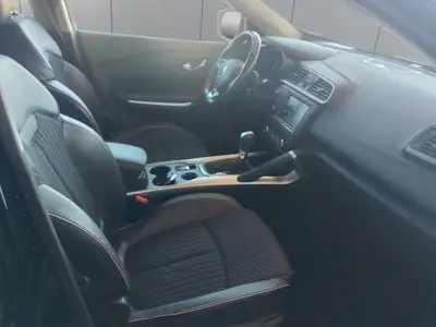 Renault Kadjar 1.2 Turbo 130 ch — SUV polyvalent, boîte automatique EDC, sans accident — Thumbnail 9