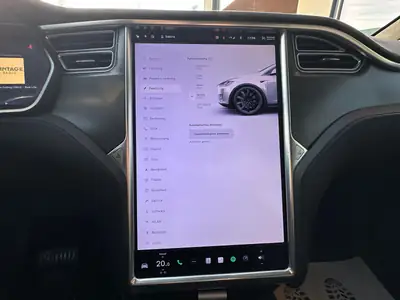 Tesla Model X 90 D — SUV électrique haute performance, 252'000 km — Thumbnail 14
