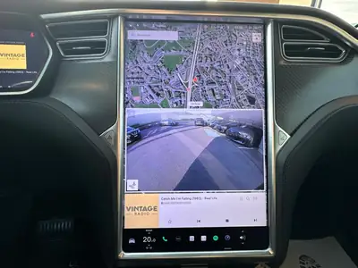 Tesla Model X 90 D — SUV électrique haute performance, 252'000 km — Thumbnail 17