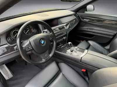 BMW 740d M Sport — Berline prestige diesel, entretien récent, 21 pouces — Thumbnail 8