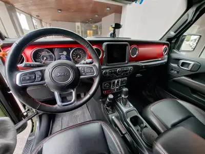 Jeep Wrangler 2.0 Rubicon Automatic — SUV légendaire, 35'000 km seulement — détail
