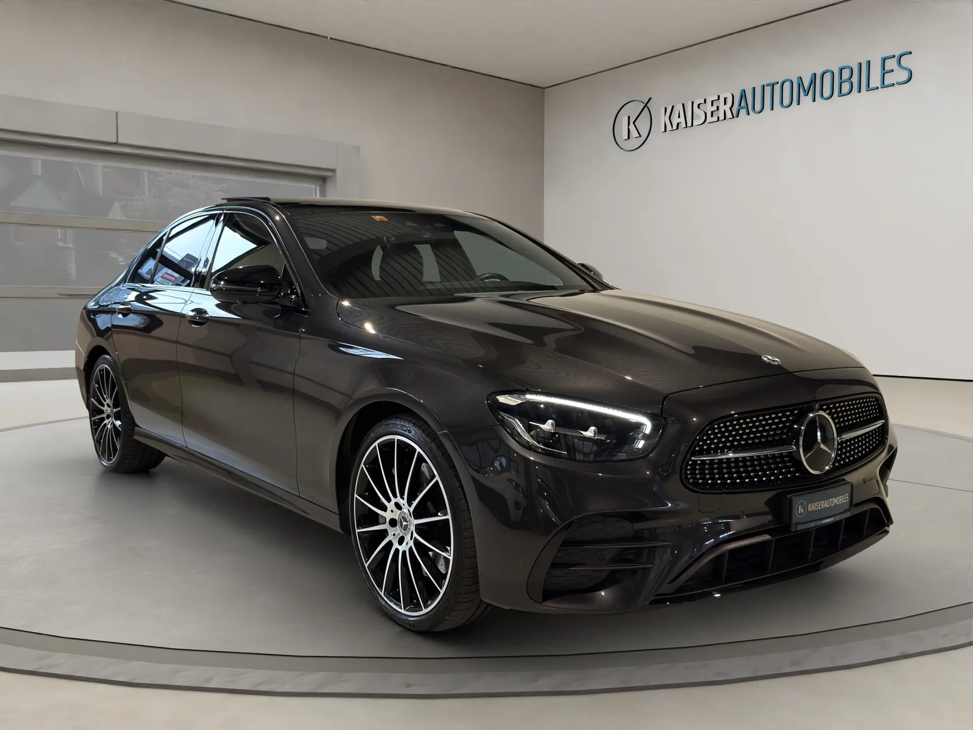 Mercedes-Benz Classe E 2023 occasion Roche — 3