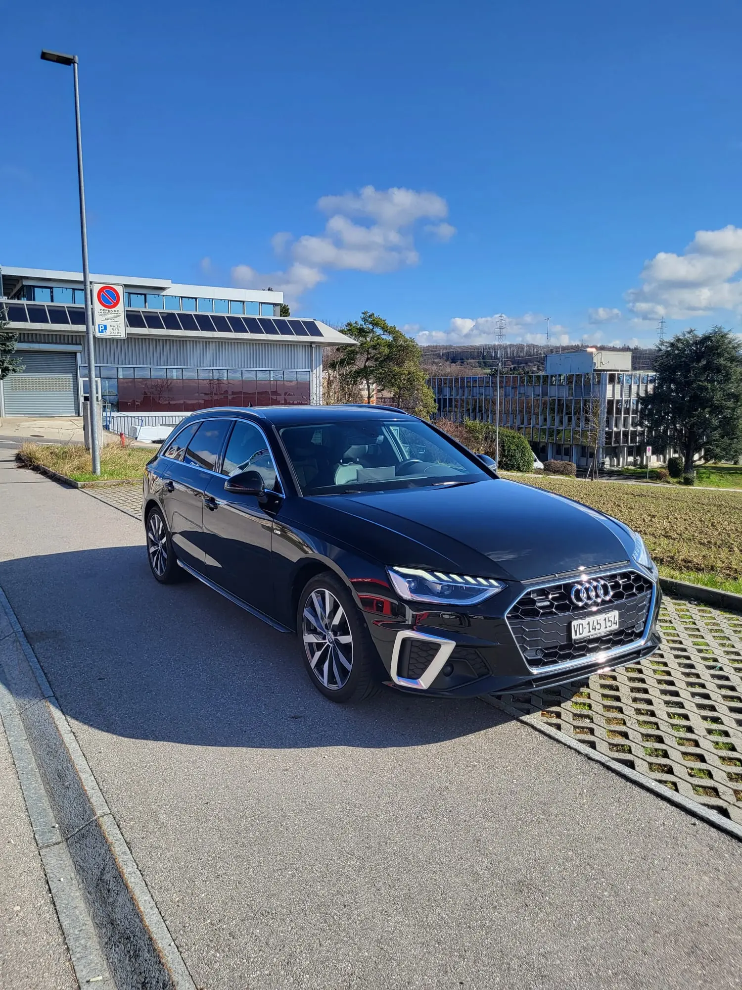 Audi A4 2019 occasion Villars-Ste-Croix — 1