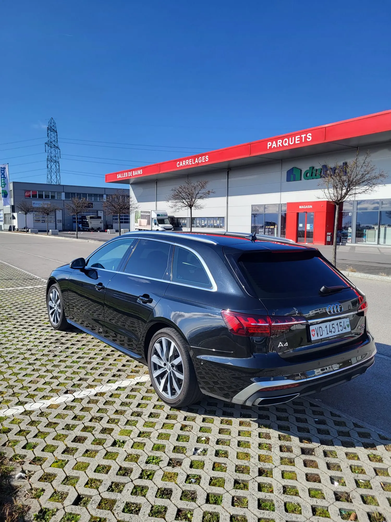 Audi A4 2019 occasion Villars-Ste-Croix — 2