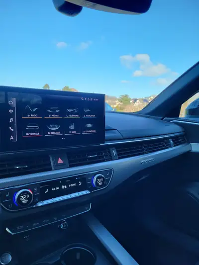 Audi A4 Avant 40 TDI S line — Break diesel puissant, quattro intégral, parfaitement entretenu — Miniature 9