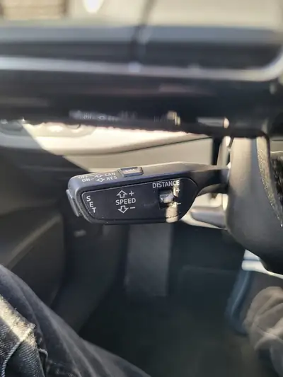 Audi A4 Avant 40 TDI S line — Break diesel puissant, quattro intégral, parfaitement entretenu — Miniature 7