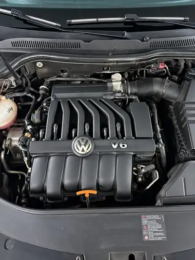VW Passat CC 3.6 V6 FSI 4Motion — Coupé sportif, 300 ch et transmission intégrale — cruscotto