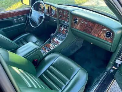 Bentley Continental R Coupé 1992 — Chef-d'œuvre britannique, 71 000 km, statut véhicule de collection — Miniatura 10