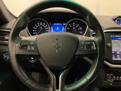 Maserati Ghibli S Q4 — Berline sportive italienne 411 ch, seulement 20'000 km — dettaglio