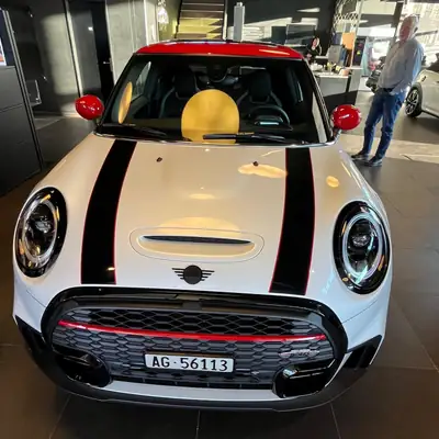 MINI Cooper John Cooper Works Steptronic 2024 — Sportivité et efficacité énergétique — arrière