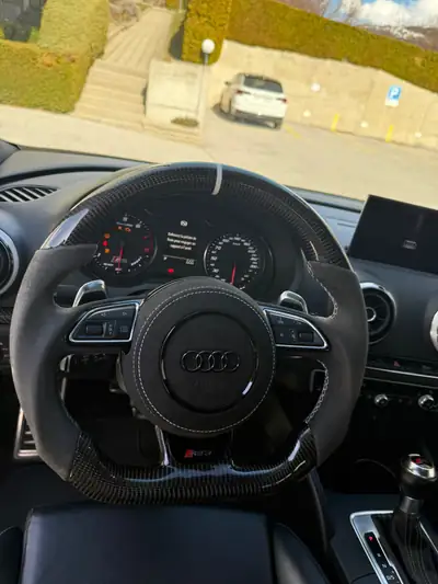 Audi RS3 2.5 TSI Quattro — Berline sportive 367 ch, sans FAP, kilométrage maîtrisé — dettaglio