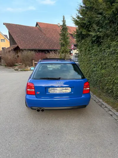 Audi S4 Avant quattro — Break sportif 265 ch, transmission manuelle, historique sans sinistre — Miniature 12