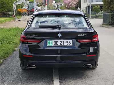 BMW 530i xDrive Touring 48V — Break premium hybride léger, 26 000 km seulement — côté