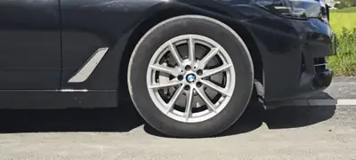 BMW 530i xDrive Touring 48V — Break premium hybride léger, 26 000 km seulement — Miniature 12