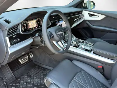 Audi Q8 50 TDI S-Line — SUV premium diesel avec direction intégrale et toit panoramique — Miniatura 11