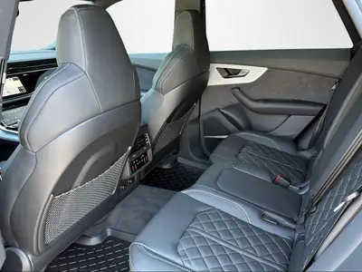 Audi Q8 50 TDI S-Line — SUV premium diesel avec direction intégrale et toit panoramique — Miniatura 15