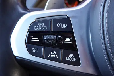 BMW X5 xDrive 40d M Sport — SUV premium diesel, équipé et fiable — Miniature 13