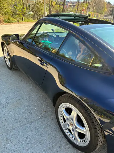 Porsche 911 Targa 993 — Chef-d'œuvre cabriolet des années 90, 286 ch et boîte manuelle — détail