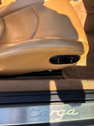 Porsche 911 Targa 993 — Chef-d'œuvre cabriolet des années 90, 286 ch et boîte manuelle — Miniature 9