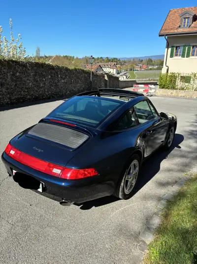 Porsche 911 Targa 993 — Chef-d'œuvre cabriolet des années 90, 286 ch et boîte manuelle — Miniature 19