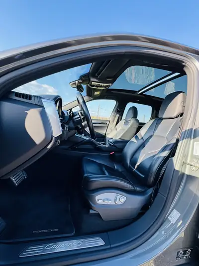 Porsche Cayenne S Diesel — 385 CV, Prestige SUV avec Garantie jusqu'à 2027 — vista posteriore