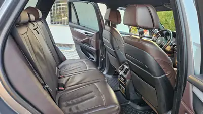 BMW X5 xDrive M50d Steptronic — SUV premium diesel performant, 185 000 km — Miniatura 7