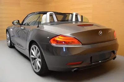 BMW Z4 sDrive35i E89 — Roadster sportif, 306 ch DKG, équipement premium — détail