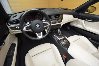 BMW Z4 sDrive35i E89 — Roadster sportif, 306 ch DKG, équipement premium — Miniature 8