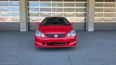Honda Civic Type-R EP3 2004 — Sportive emblématique, entretien impeccable, 105 000 km — fianco
